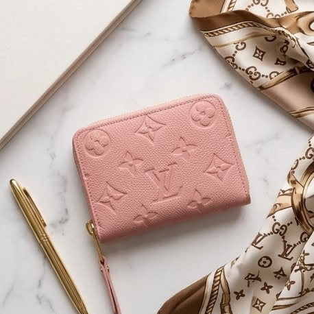 Wallet Louis Vuitton pink