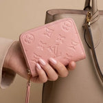 Wallet Louis Vuitton pink