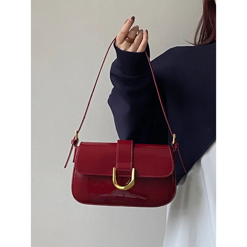 Women's Small Pu Leather Solid Color Streetwear Square Flip Cover Shoulder Bag